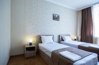 Отель Hotel Old Borjomi Боржоми Стандартный двухместный номер с 1 кроватью или 2 отдельными кроватями-10